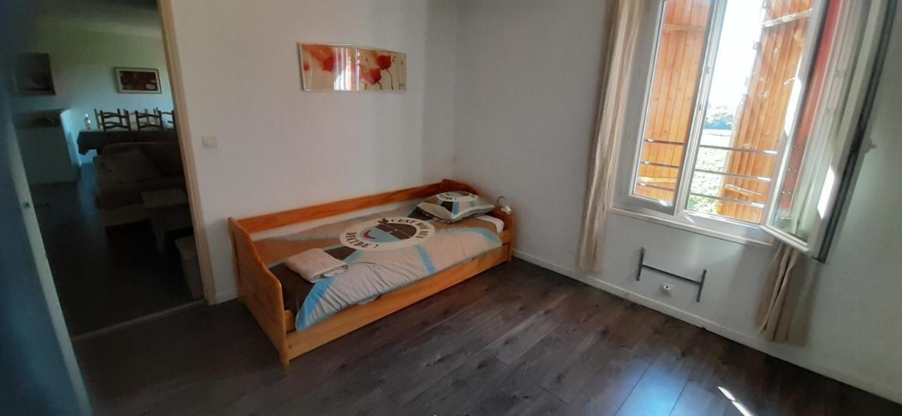 Le Gite Des Cinq Cepages Fréjus Dış mekan fotoğraf